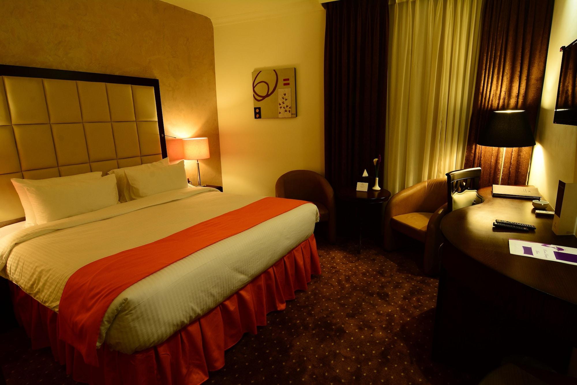 Meneur 3* Amman