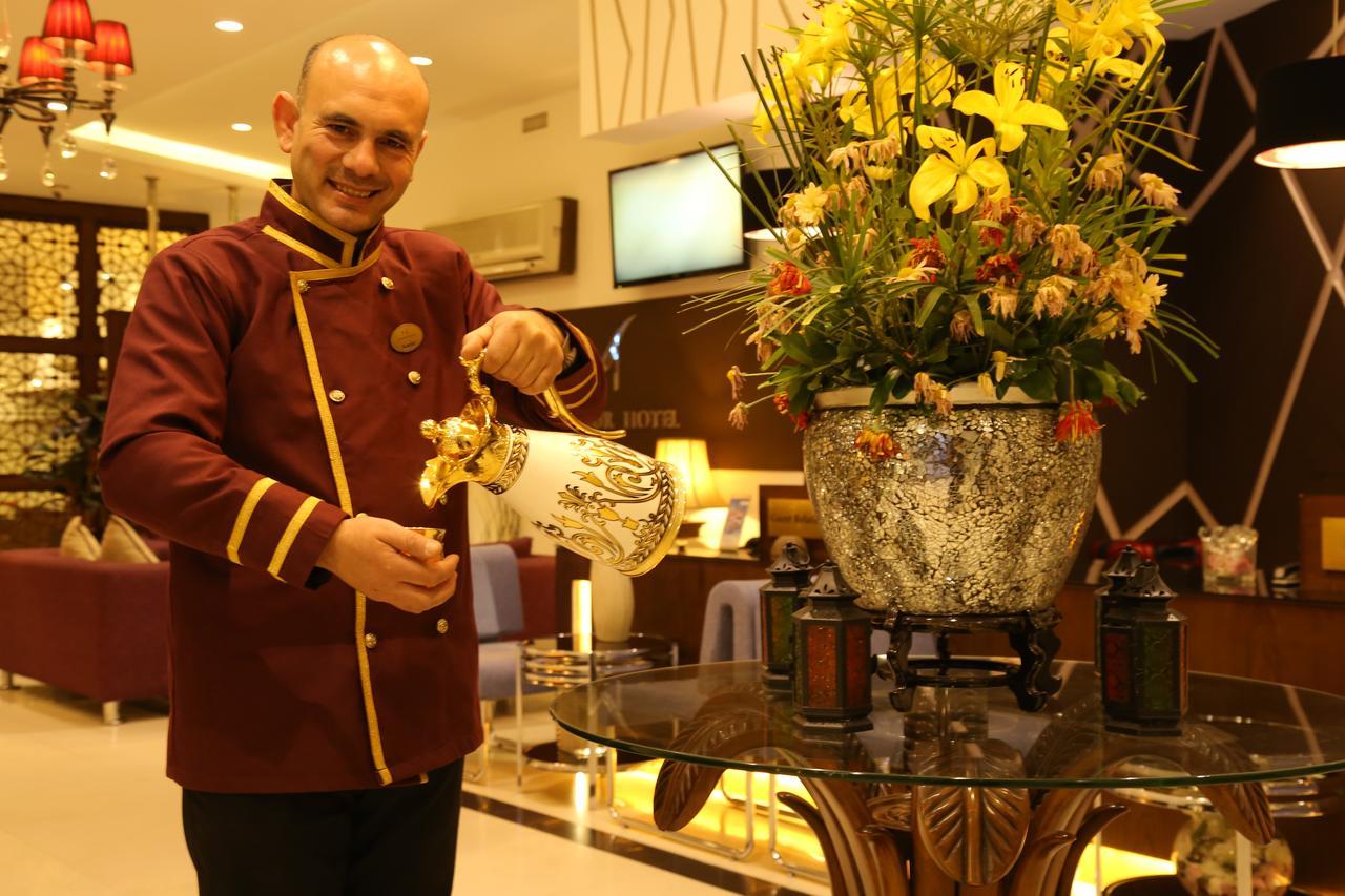 Meneur Hotel 3*